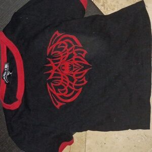 batman cropped t